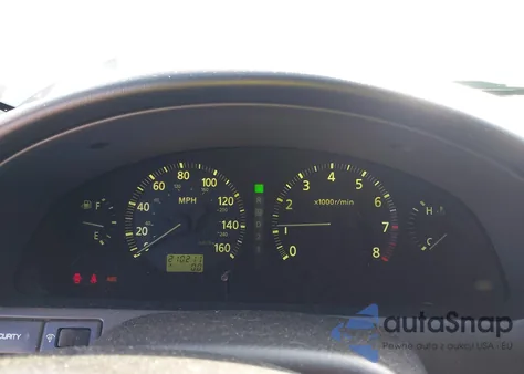 2001 Infiniti I30 Luxury z USA, uszkodzony, nr VIN JNKCA31AX1T021293